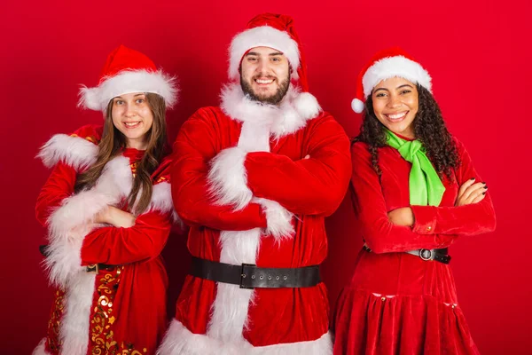 Brezilya Arkadaşlar Noel Kıyafetleri Noel Baba Fotoğraf Için Poz — Stok fotoğraf