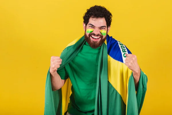 Běloch Vousy Brazilec Fotbalový Fanoušek Brazílie Slaví Ano Páni Vítězství — Stock fotografie