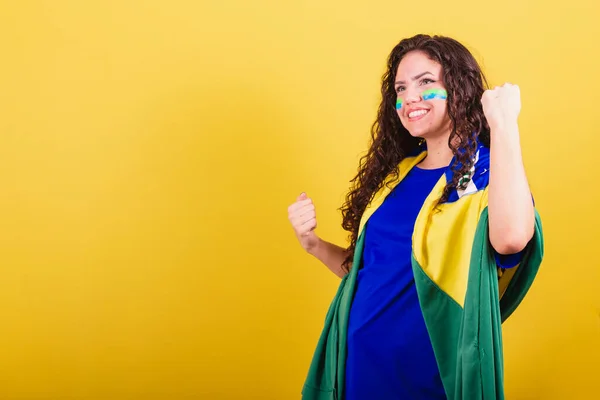 Fodbold Fan Kvinde Brasilien Fan Lukkede Næver Fejrer Juble Mål - Stock-foto