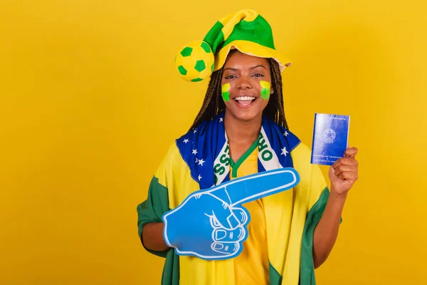 Femme Noire Jeune Fan Football Brésilien Tenant Une Carte Travail — Photo