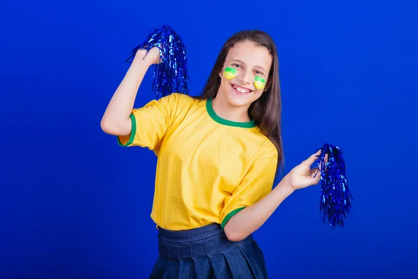 Genç Bir Kız Brezilyalı Bir Futbol Taraftarı Ponpon Kız Ponponu — Stok fotoğraf