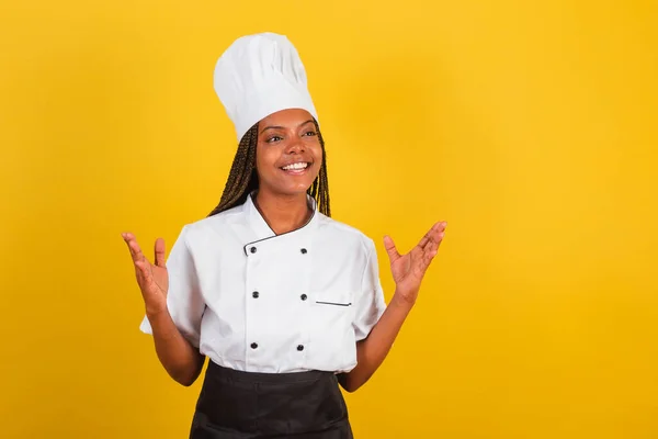 Young Afro Brazilian Woman Chef Open Arms Incredible Unbelievable Fantastic — Stock Photo, Image