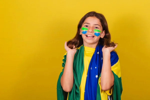 Brasileña Caucásica Fanática Del Fútbol Jugando Con Pelo Copa Del —  Fotos de Stock
