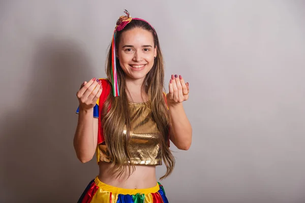 Schöne Kaukasische Brasilianerin Trägt Frevo Kleidung Kommen Sie Einladend Mit — Stockfoto