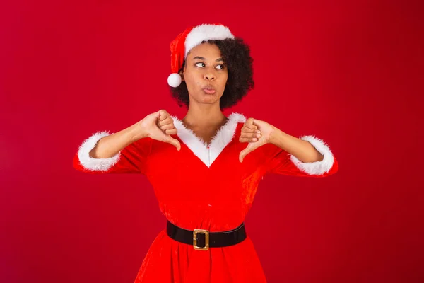Mooie Zwarte Braziliaanse Vrouw Verkleed Als Santa Claus Mama Claus — Stockfoto