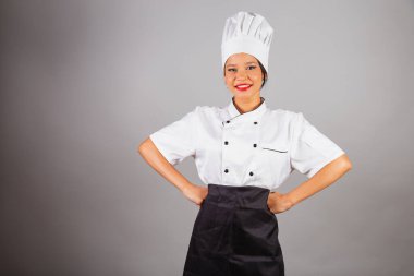 Baş aşçı, Brezilyalı aşçı, Kuzeydoğudan, eller kalçada.