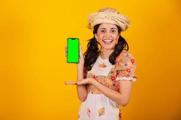 Beautiful Brazilian Woman Festa Junina Clothes Holding Smartphone Green Screen — Stock Photo, Image