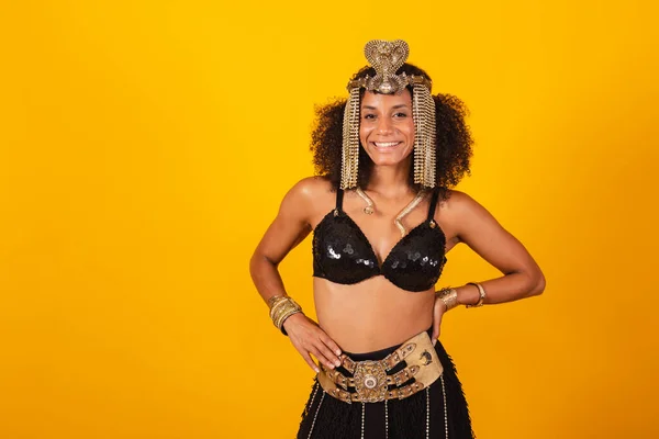 Beautiful Black Brazilian Woman Cleopatra Carnival Clothes Hands Her Hips — Stock Photo, Image