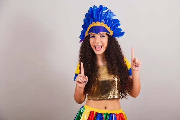 Junges Teenager Mädchen Brasilianisch Mit Frevo Kleidung Karneval Tanzen — Stockfoto