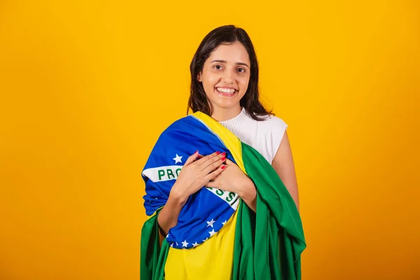 Красива Бразильська Жінка Бразильському Прапорі Мис — стокове фото