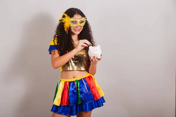Jovem Adolescente Brasileira Com Roupas Frevo Carnaval Segurando Banco Porquinho — Fotografia de Stock