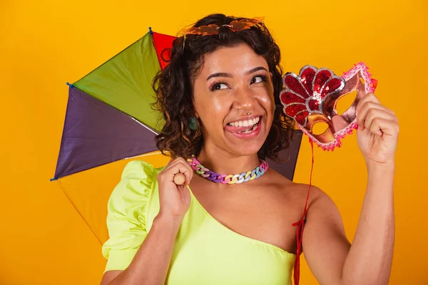 Belle Femme Brésilienne Afro Américaine Vêtue Carnaval Acclamant Utilisant Parasol — Photo