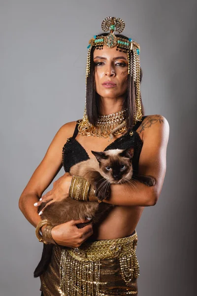 Vertical Shot Half Body Beautiful Brazilian Woman Carnival Clothes Posing — Stock Photo, Image