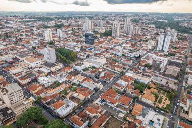 Jaboticabal, Sao Paulo, Brezilya - Ekim 2022: İHA 'dan Jabuticabal hava görüntüsü.