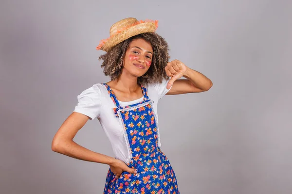 Νεαρή Μαύρη Βραζιλιάνα Κάντρι Ρούχα Ντυμένη Για Γιορτή Junina Γιορτή — Φωτογραφία Αρχείου