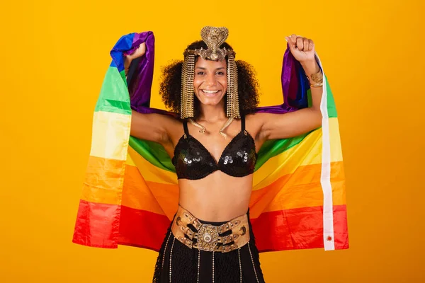 Schöne Schwarze Brasilianerin Kleopatra Karnevalskleidung Mit Lgbt Fahne — Stockfoto