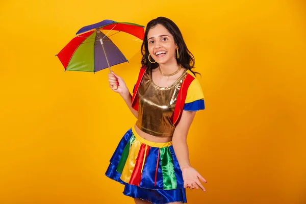 Mooie Braziliaanse Vrouw Met Carnaval Kleding Met Frevo Kleding Kleurrijke — Stockfoto