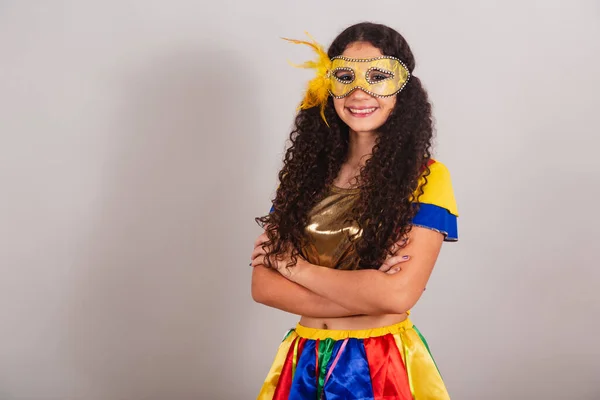 Giovane Ragazza Adolescente Brasiliana Con Abiti Frevo Carnevale Maschera Braccia — Foto Stock