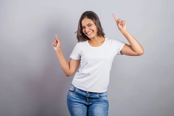 Beautiful Brazilian Woman Denim White Smiling Dancing Optimistic Very Happy — Stock Photo, Image