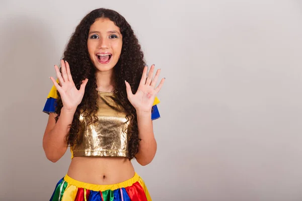 Genç Bir Kız Brezilyalı Frevo Elbiseli Karnaval Nanılmaz — Stok fotoğraf