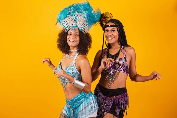 Two Brazilian Women Friends Carnival Clothes Dancing Partying — Stock Photo, Image