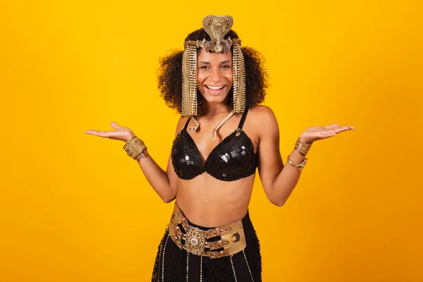 Beautiful Black Brazilian Woman Cleopatra Carnival Clothes Surprised — Stock Photo, Image