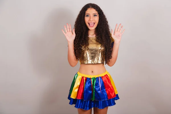Junges Teenager Mädchen Brasilianisch Mit Frevo Kleidung Karneval Erstaunlich — Stockfoto