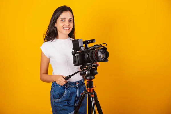 Schöne Brasilianerin Filmemacherin Videoproduzentin Audiovisuelle Künstlerin Umgang Mit Filmkamera — Stockfoto