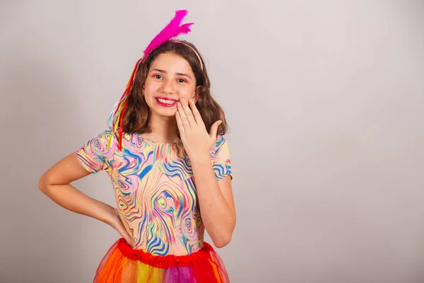 Criança Brasileira Menina Vestida Com Roupas Carnaval Inacreditável — Fotografia de Stock