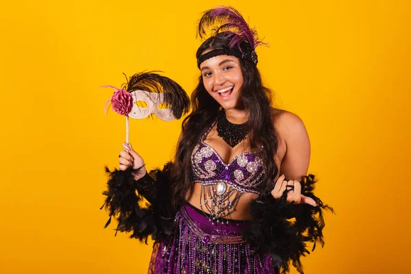 Brazilian Woman Wearing Carnival Clothes Holding Carnival Mask — Stock Photo, Image