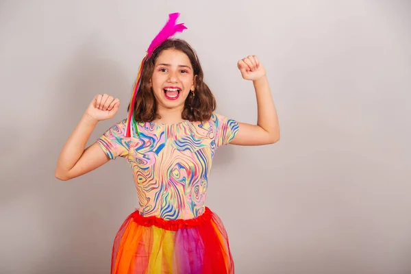 Brasilianisches Kind Mädchen Karnevalskostüm Tanzend — Stockfoto