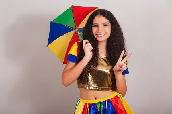 Adolescenta Tanara Braziliana Haine Frevo Carnaval Semnul Umbrelei Păcii Iubirii — Fotografie, imagine de stoc