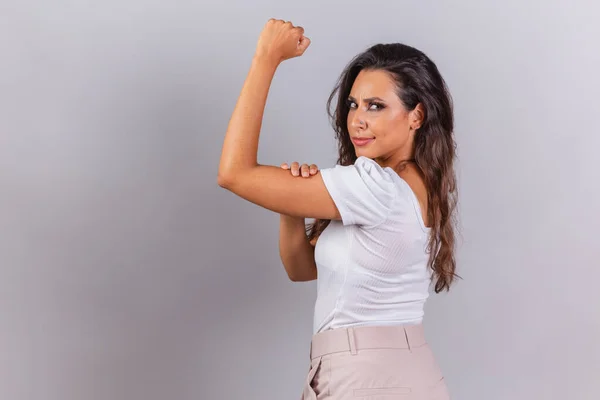 Beautiful Brazilian Woman Brown Hair High Clenched Fist Empowered — Stock Photo, Image
