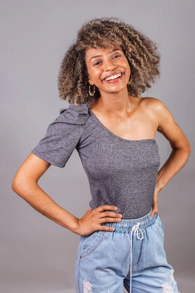Schwarze Brasilianerin Schön Lächelnd Extrem Glücklich — Stockfoto