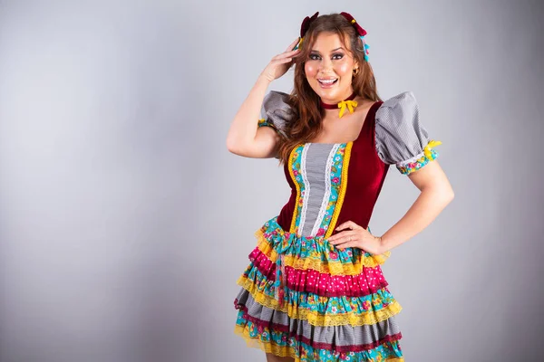 Όμορφη Βραζιλιάνα Που Φοράει Ρούχα Της Εξοχής Για Την Festa — Φωτογραφία Αρχείου