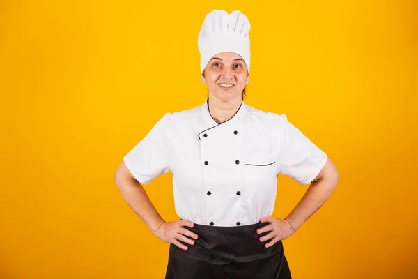 Femme Brésilienne Adulte Chef Maître Gastronomie Cuisiner Mains Sur Taille — Photo