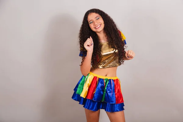 Junges Teenager Mädchen Brasilianisch Mit Frevo Kleidung Karneval Samba Tanzen — Stockfoto