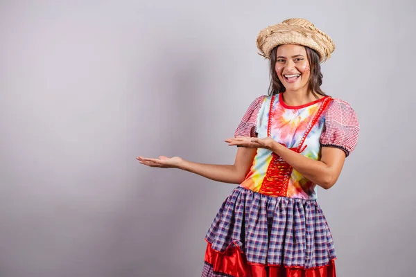 Braziliaanse Vrouw Plattelandskleding Joo Party Junina Party Presentatie Van Product — Stockfoto