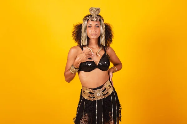 Mooie Zwarte Braziliaanse Vrouw Cleopatra Carnaval Kleding Poseren Voor Een — Stockfoto
