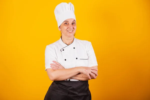 Dorosła Brazylijka Szef Kuchni Mistrz Gastronomii Gotować Skrzyżowane Ramiona — Zdjęcie stockowe