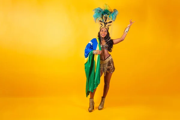 Foto Horizontal Corpo Inteiro Mulher Brasileira Negra Roupas Carnaval Com — Fotografia de Stock