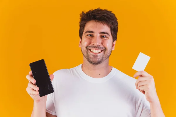 Ung Flot Mand Med Mobiltelefon Kreditkort Gør Køb App - Stock-foto
