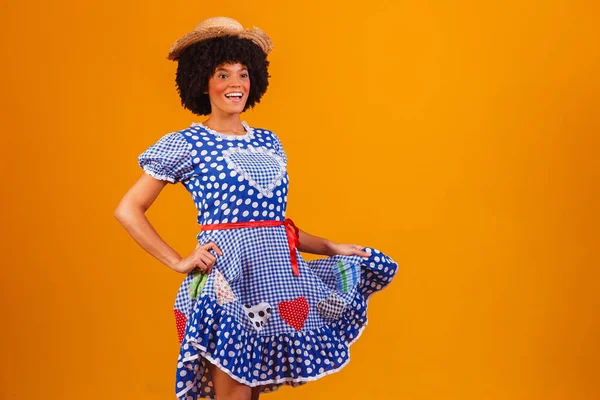 Brasilianische Afro Frau Typischer Kleidung Für Die Festa Junina Auf — Stockfoto