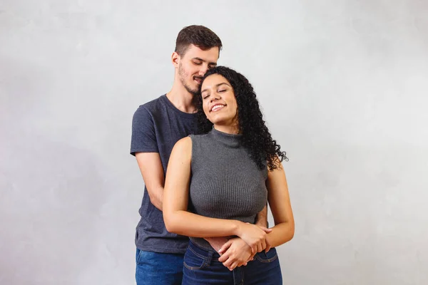 Young Couple Lovers Love Gray Background Valentine Day — Stock Photo, Image