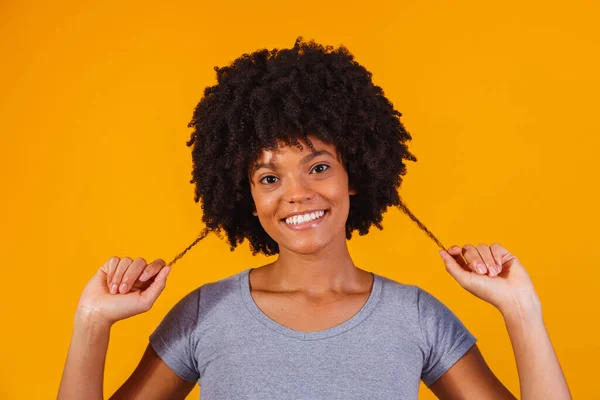 Afro Femme Aux Cheveux Bouclés — Photo
