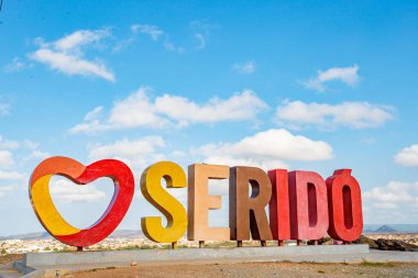 Serido, Rio Grande do Norte, Brezilya - 12 Mart 2021: Brezilya üzerine Portekizce mesaj