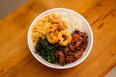 Feijoada, Brezilya mutfağı geleneği. Fayjoada 'dan yapılmış lezzetli bir yemek.