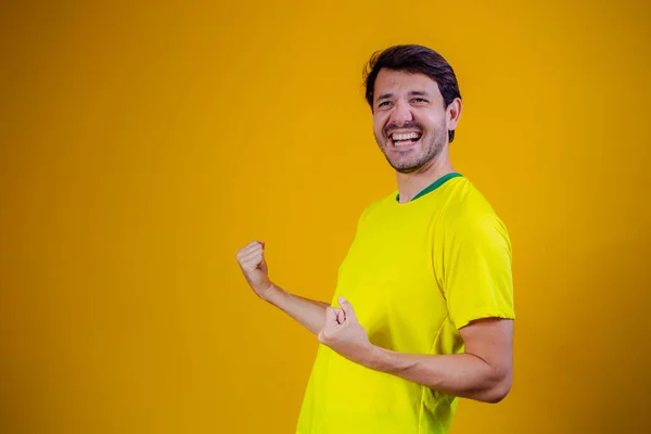 Brazilian Fan Celebrating Yellow Background Yes — Stock Photo, Image