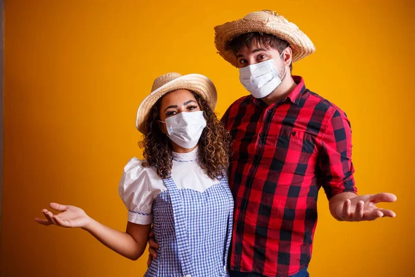 Couple Wearing Typical Clothes Festa Junina Junina Party Protection Mask — Stock Photo, Image