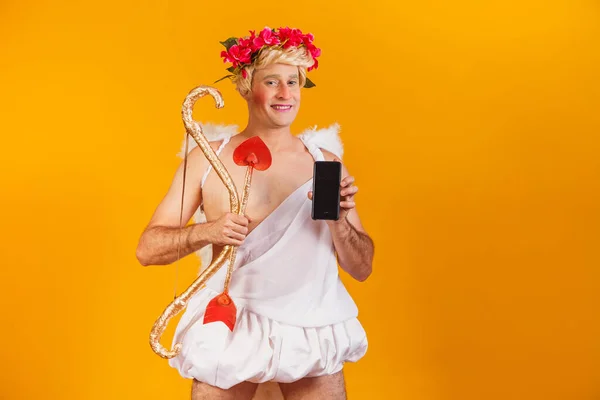 Cupido Met Mobiele Telefoon Valentijnsdag Promotie — Stockfoto